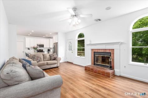 33 Greenknoll Drive Brookfield CT 06804