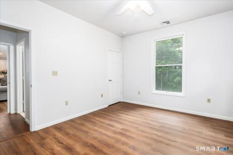 33 Greenknoll Drive Brookfield CT 06804