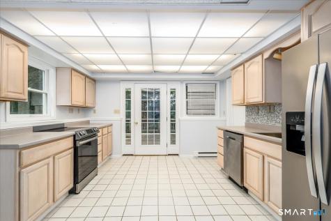 33 Greenknoll Drive Brookfield CT 06804