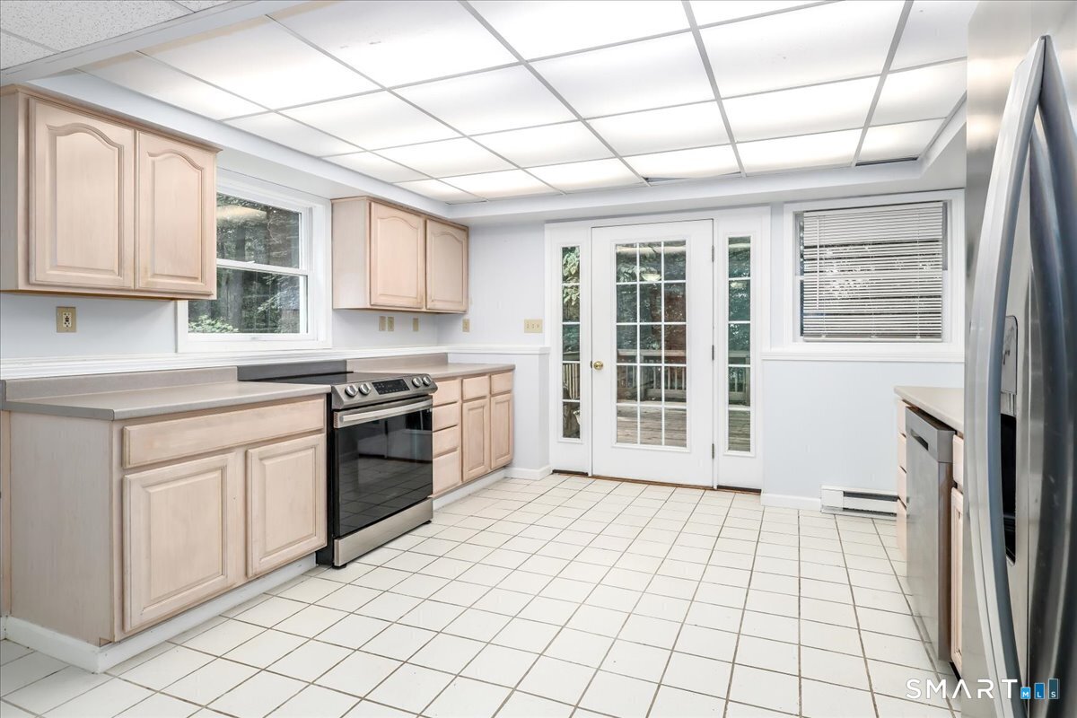 33 Greenknoll Drive Brookfield CT 06804