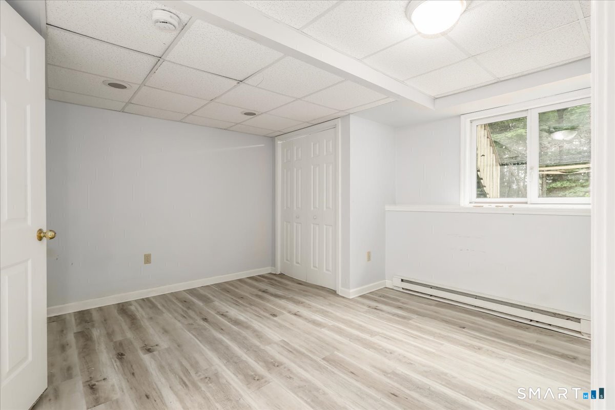 33 Greenknoll Drive Brookfield CT 06804
