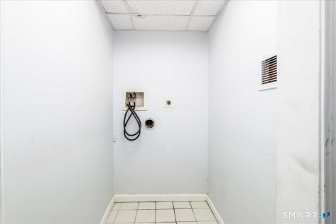 33 Greenknoll Drive Brookfield CT 06804