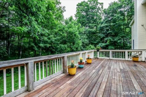 33 Greenknoll Drive Brookfield CT 06804