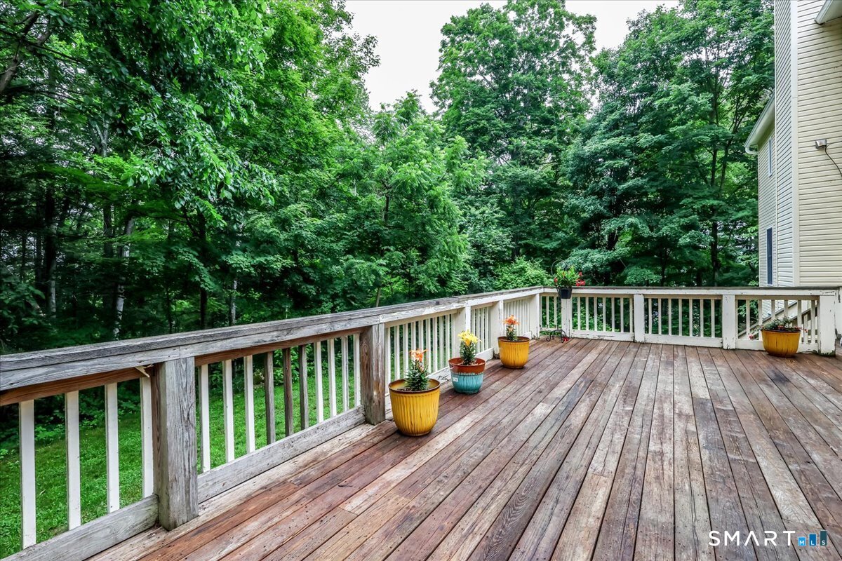 33 Greenknoll Drive Brookfield CT 06804