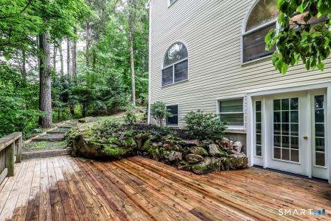 33 Greenknoll Drive Brookfield CT 06804