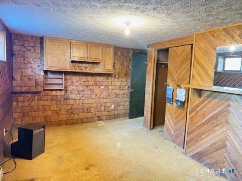 65 Glenview Road Meriden CT 06450