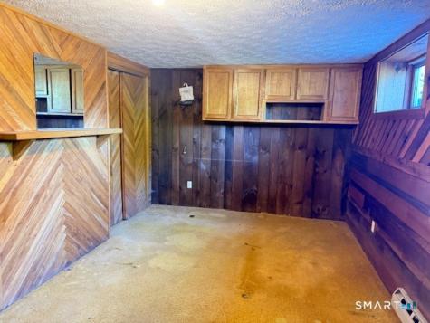 65 Glenview Road Meriden CT 06450