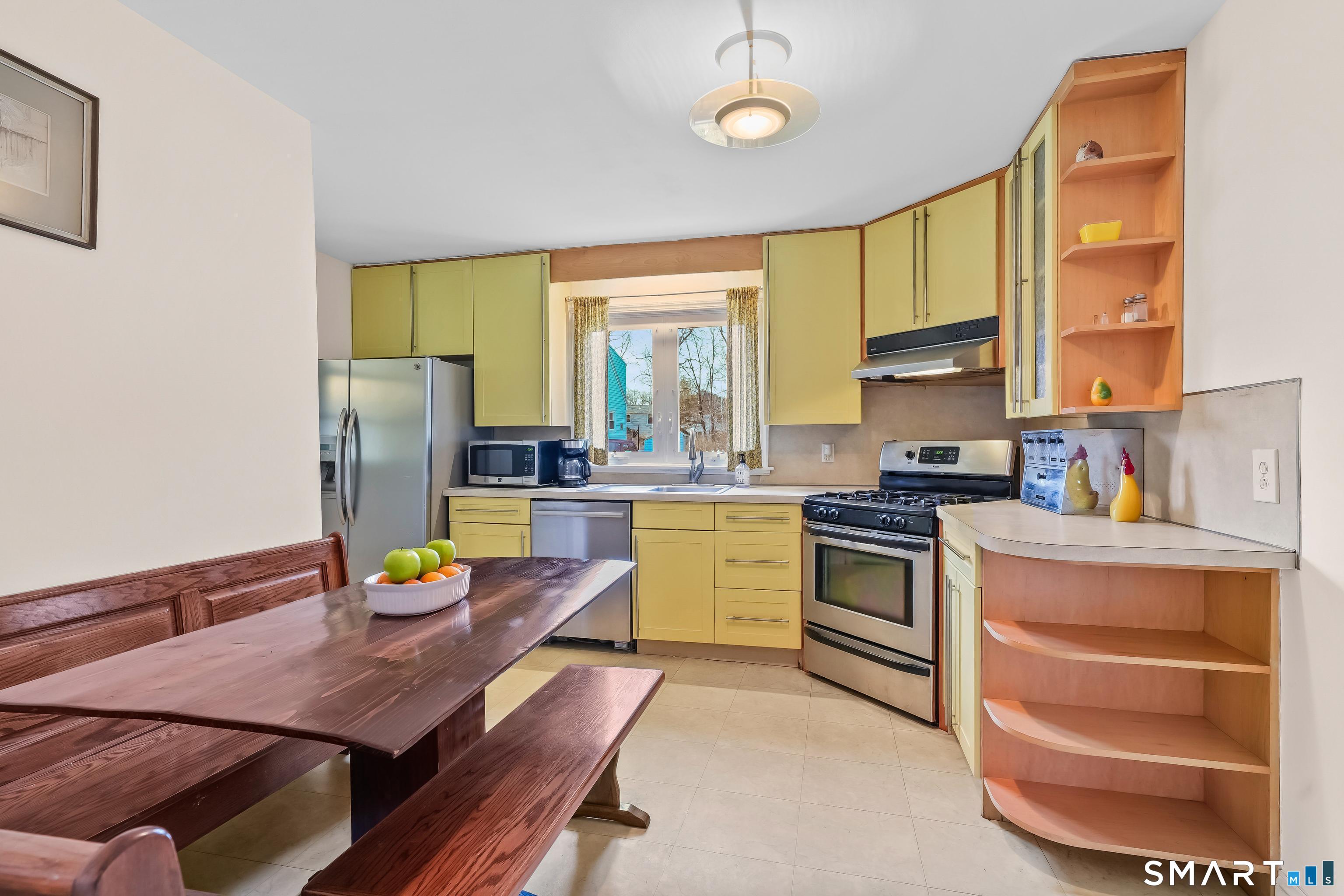 184 Greenway Street Hamden CT 06517