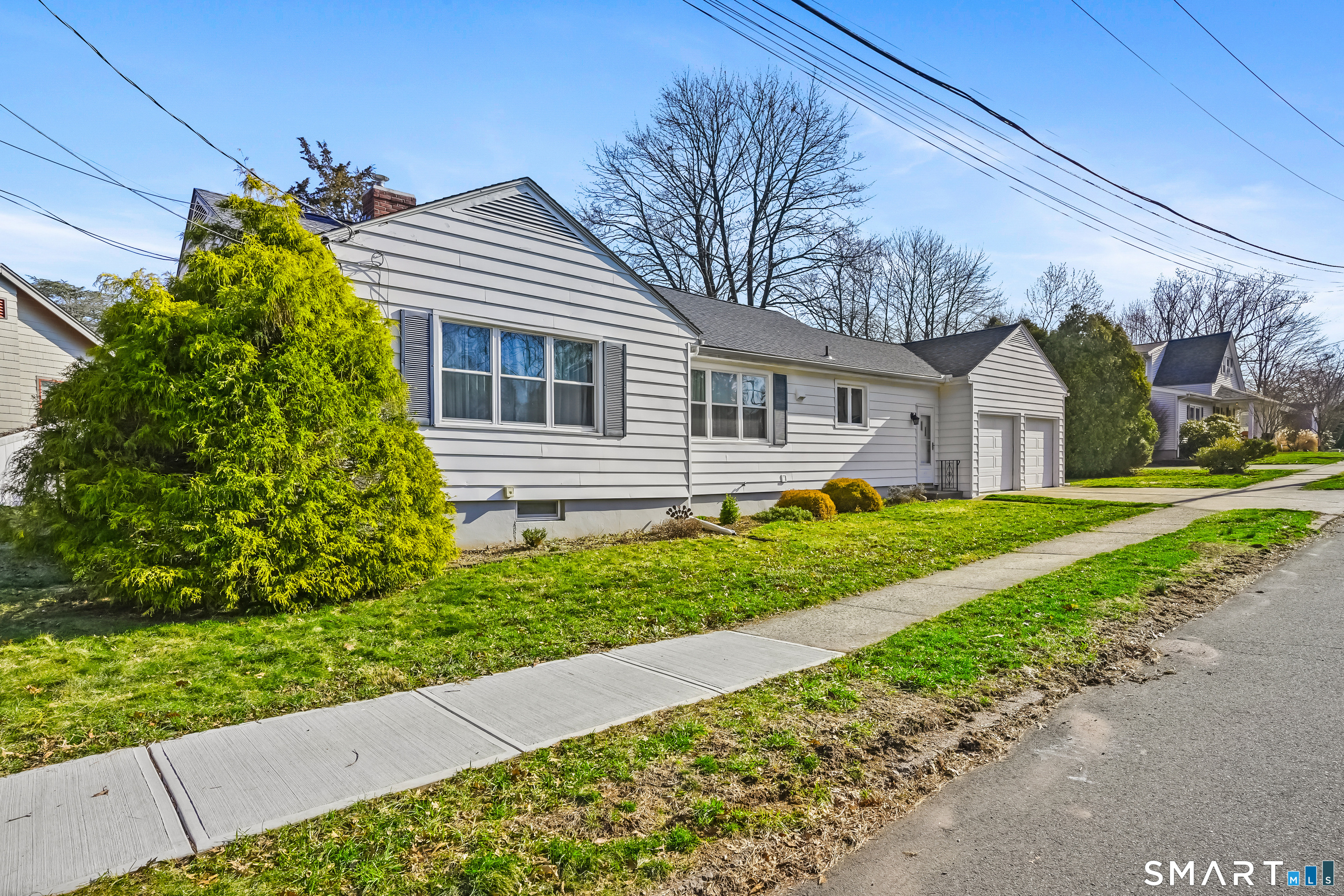 184 Greenway Street Hamden CT 06517