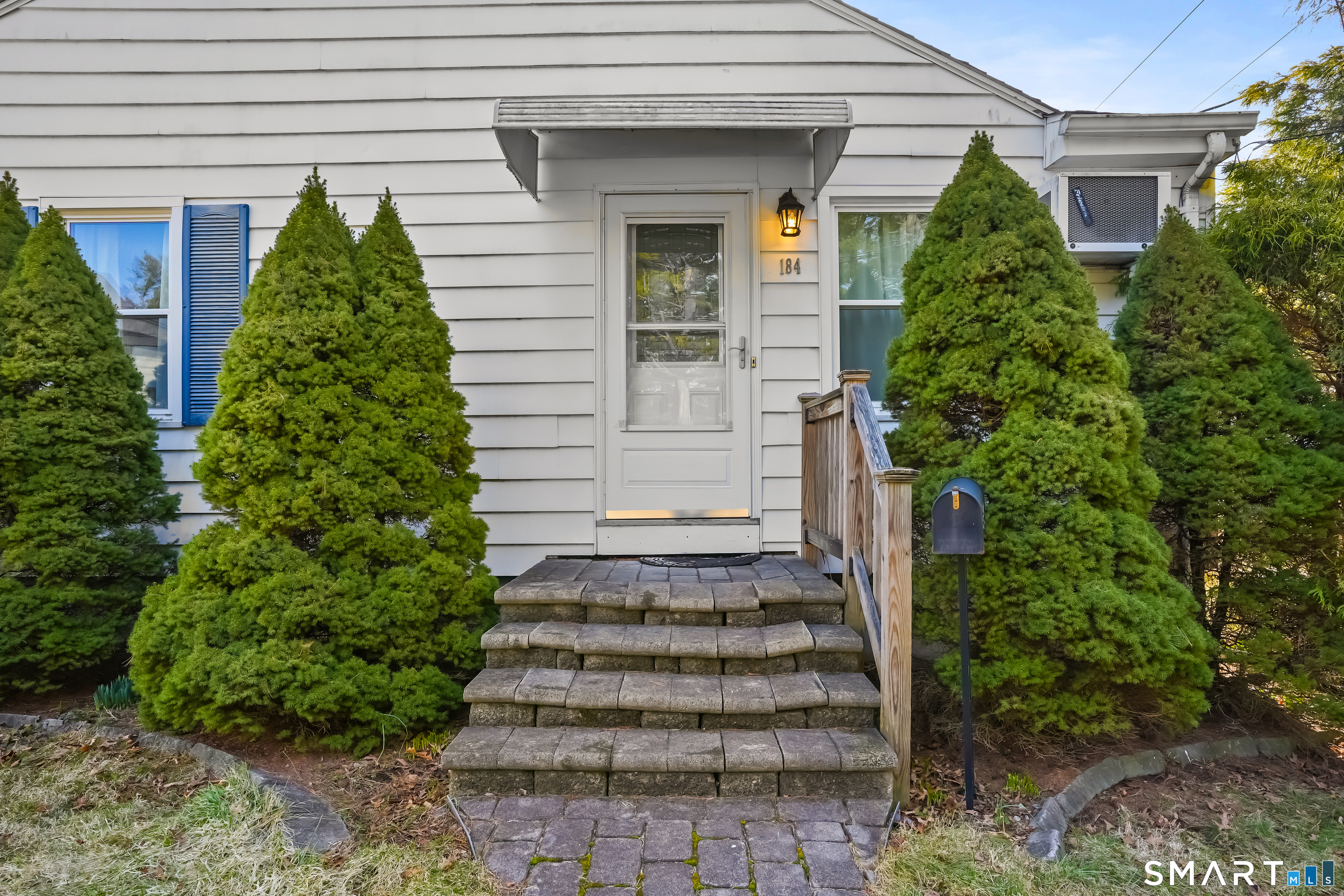 184 Greenway Street Hamden CT 06517