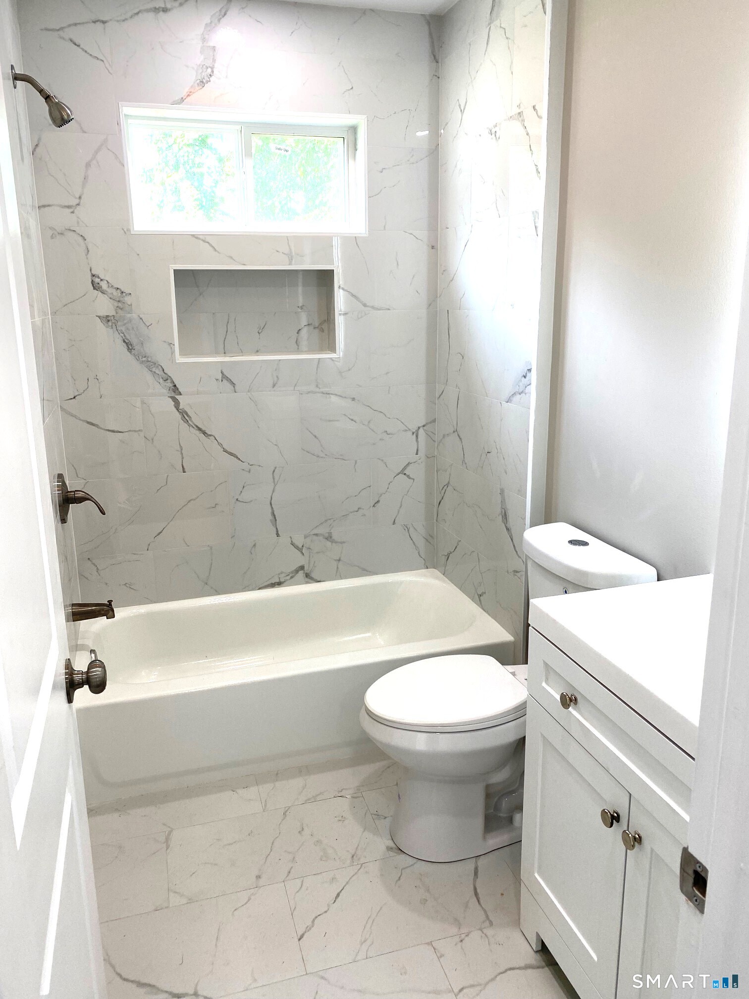 277 Alba Avenue Bridgeport CT 06606