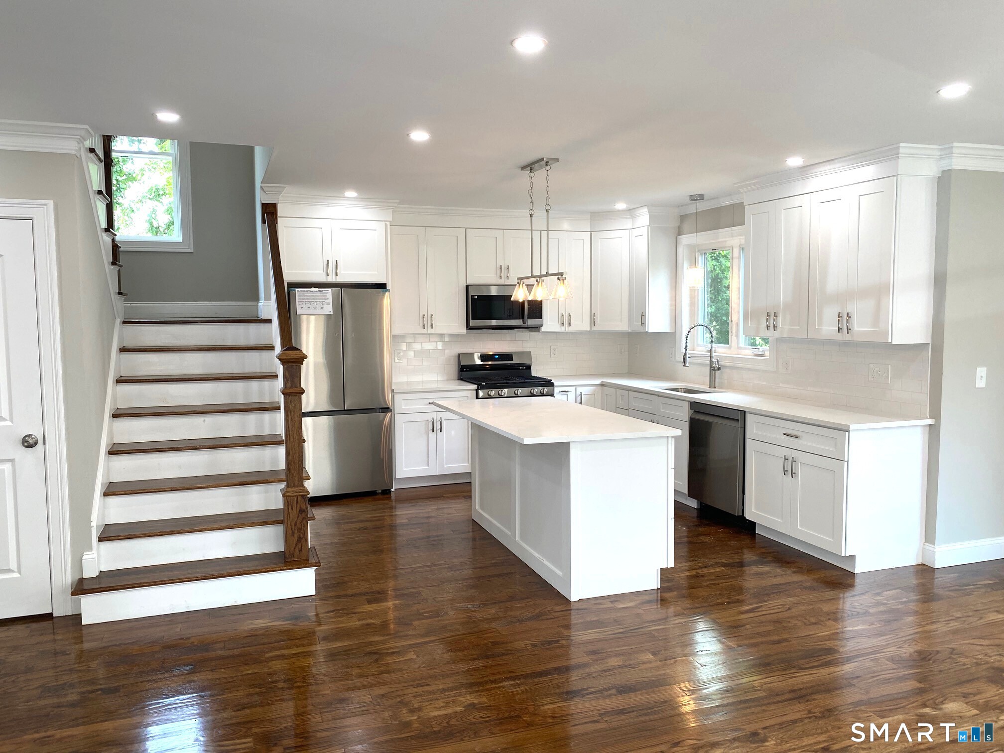 277 Alba Avenue Bridgeport CT 06606