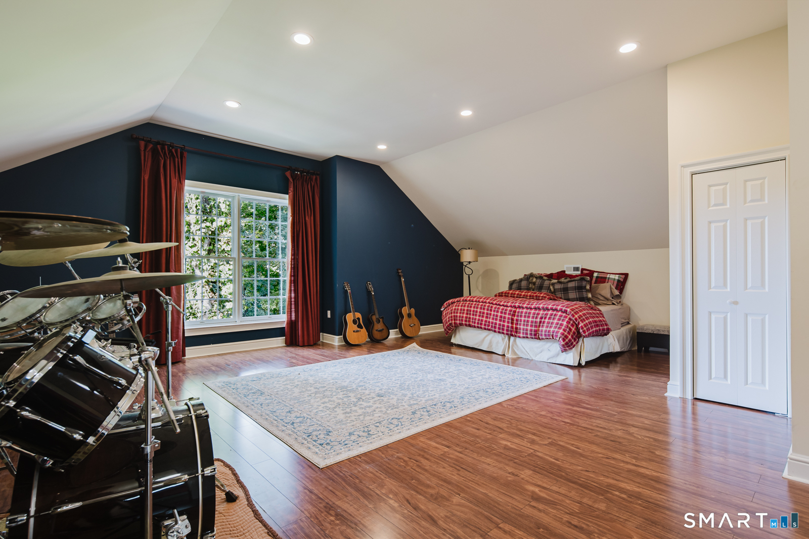 164 Taunton Hill Road Newtown CT 06470