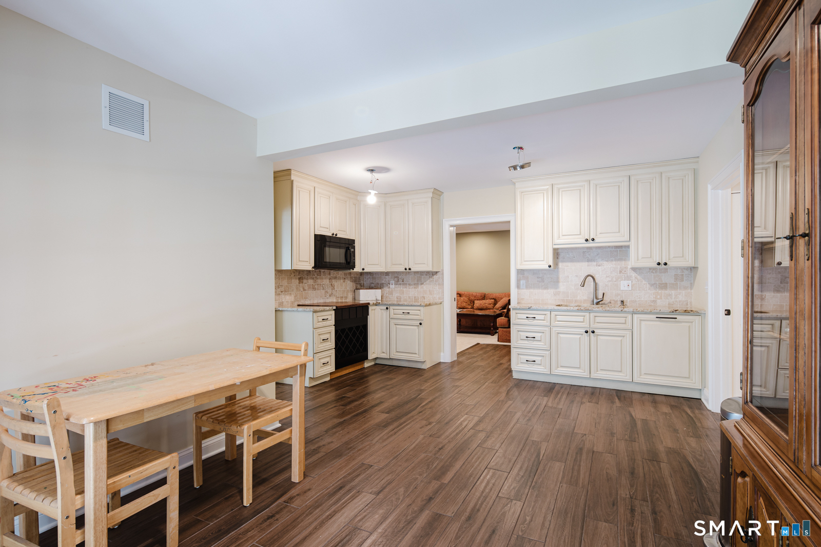 164 Taunton Hill Road Newtown CT 06470