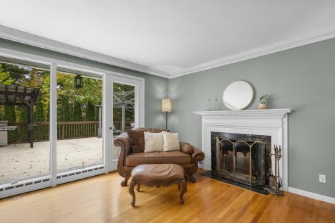 11 High Gate Lane West Hartford CT 06107