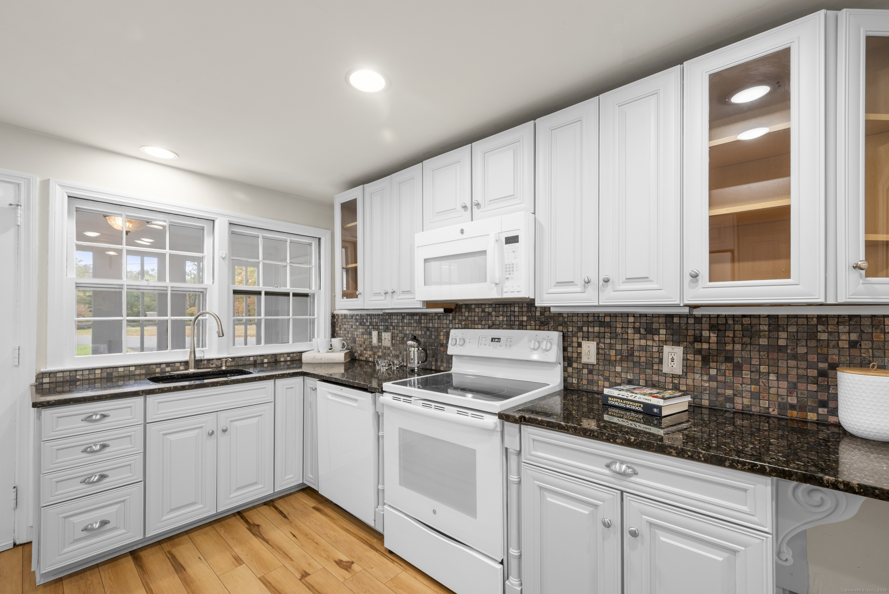 11 High Gate Lane West Hartford CT 06107