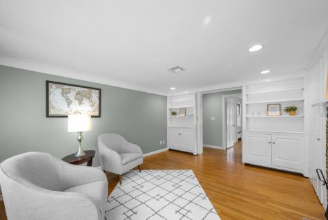 11 High Gate Lane West Hartford CT 06107