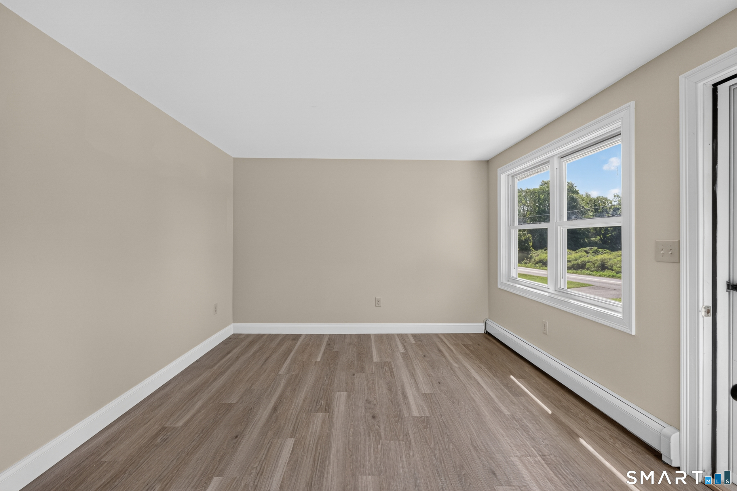 6 White Plains Road Norwich CT 06360
