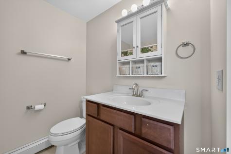 6 White Plains Road Norwich CT 06360