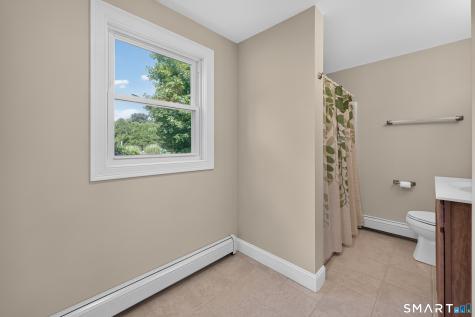 6 White Plains Road Norwich CT 06360