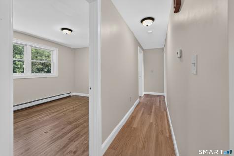 6 White Plains Road Norwich CT 06360