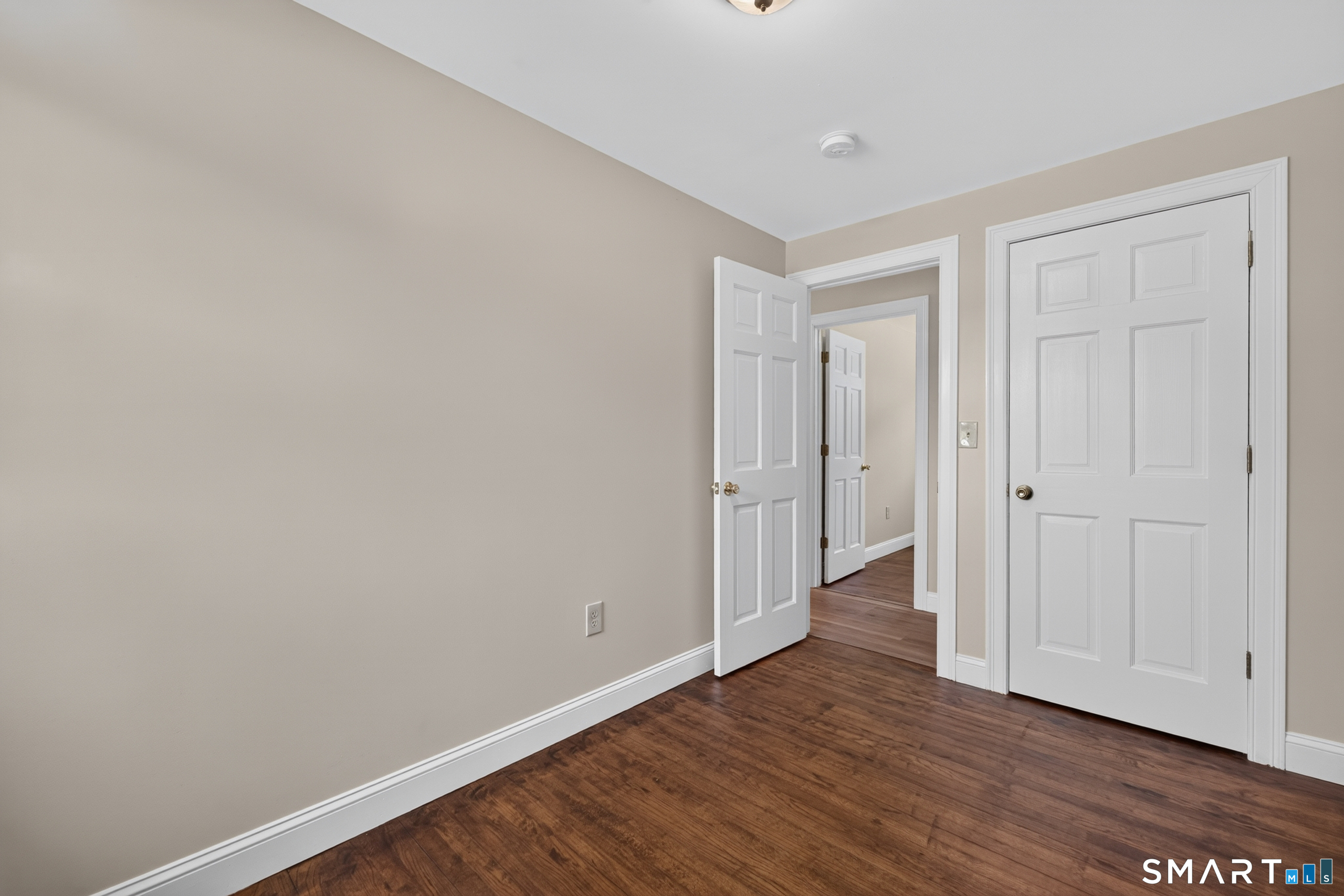 6 White Plains Road Norwich CT 06360