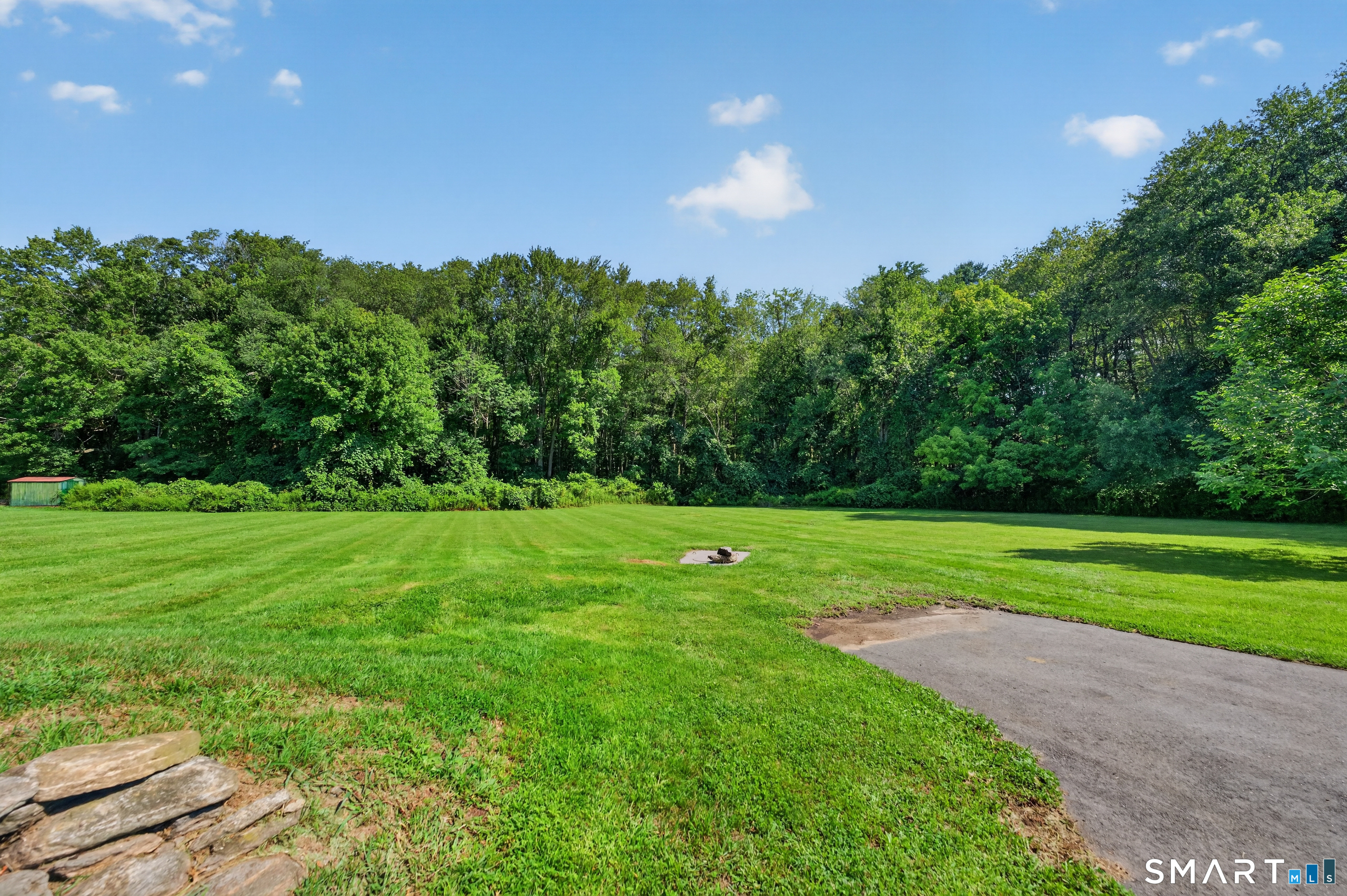 6 White Plains Road Norwich CT 06360