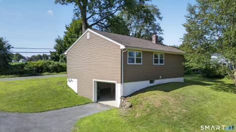 6 White Plains Road Norwich CT 06360