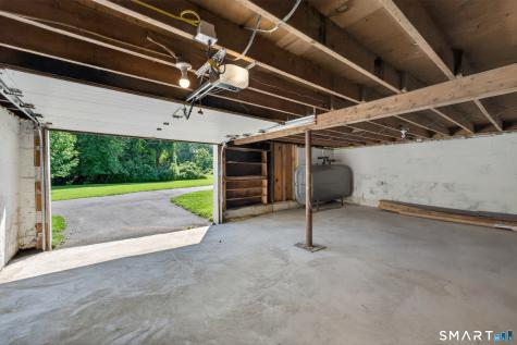 6 White Plains Road Norwich CT 06360