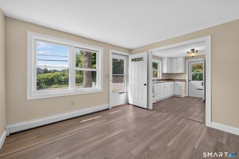 6 White Plains Road Norwich CT 06360