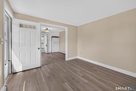 6 White Plains Road Norwich CT 06360