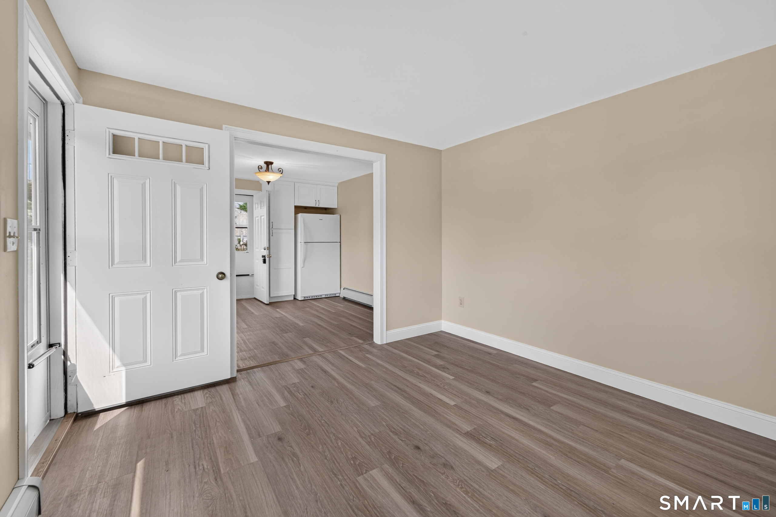 6 White Plains Road Norwich CT 06360