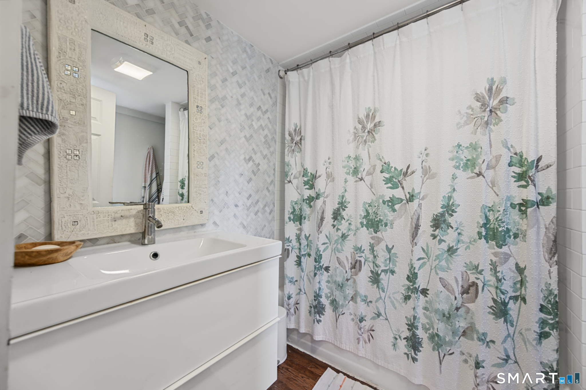 42 Little Road Morris CT 06763