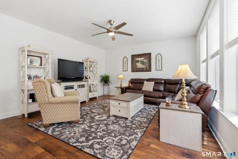 33 South Crossing Way Bethel CT 06801