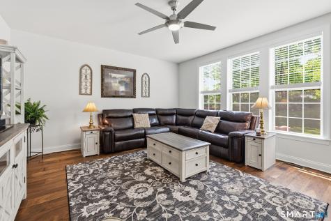 33 South Crossing Way Bethel CT 06801