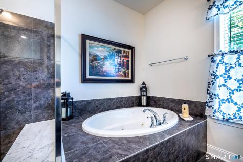 33 South Crossing Way Bethel CT 06801
