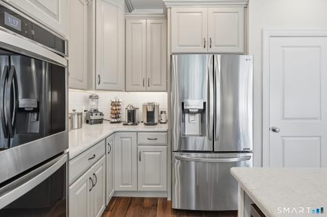 33 South Crossing Way Bethel CT 06801