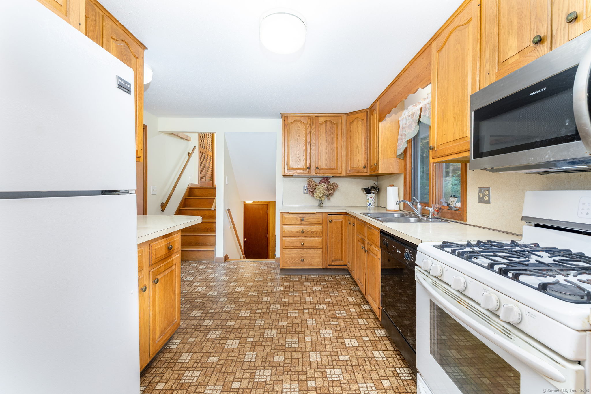 9 Mountain Road Granby CT 06060