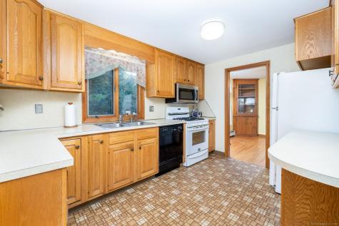 9 Mountain Road Granby CT 06060