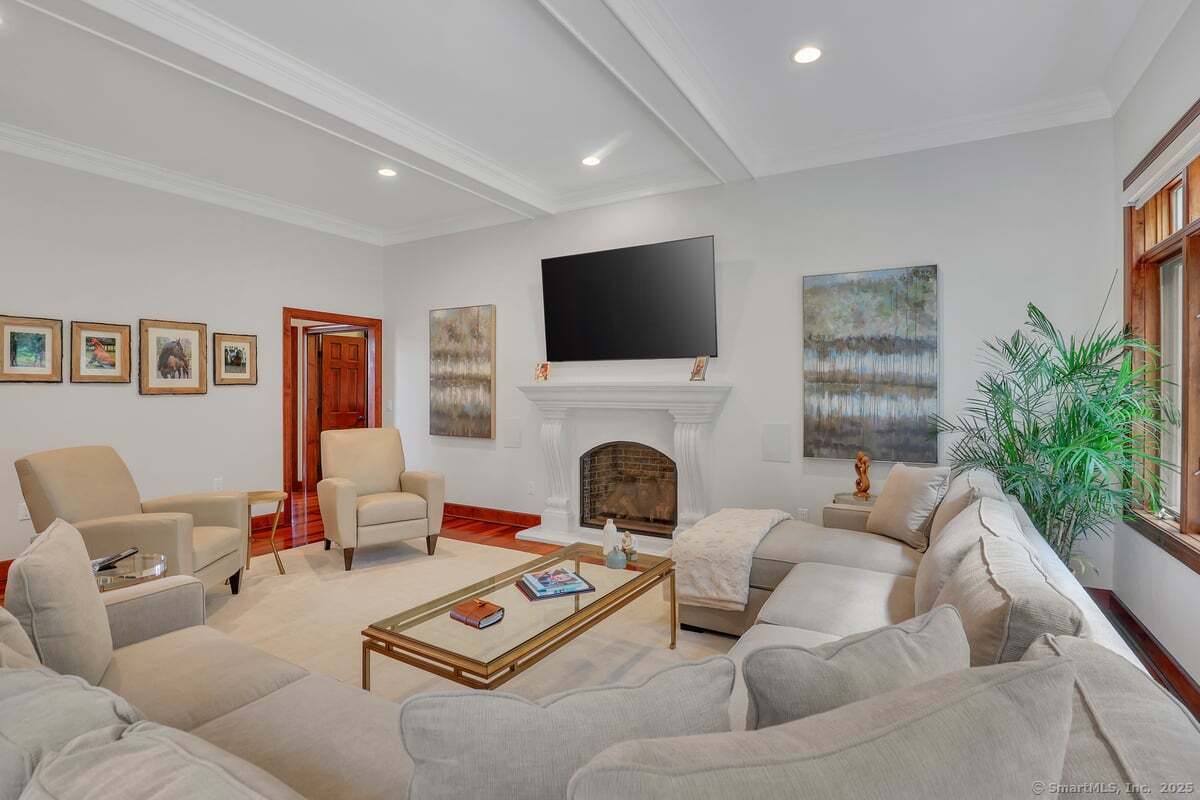 36 Sand Hill Lane Glastonbury CT 06033