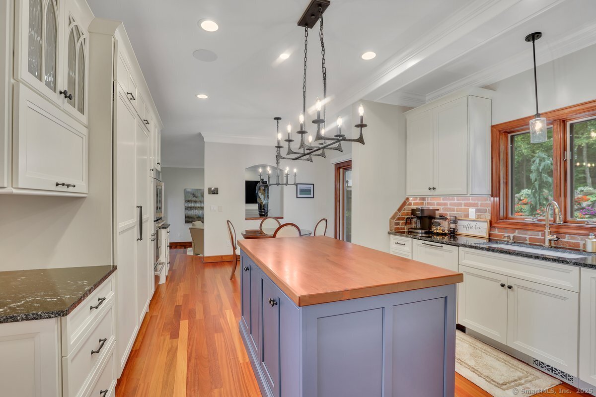 36 Sand Hill Lane Glastonbury CT 06033