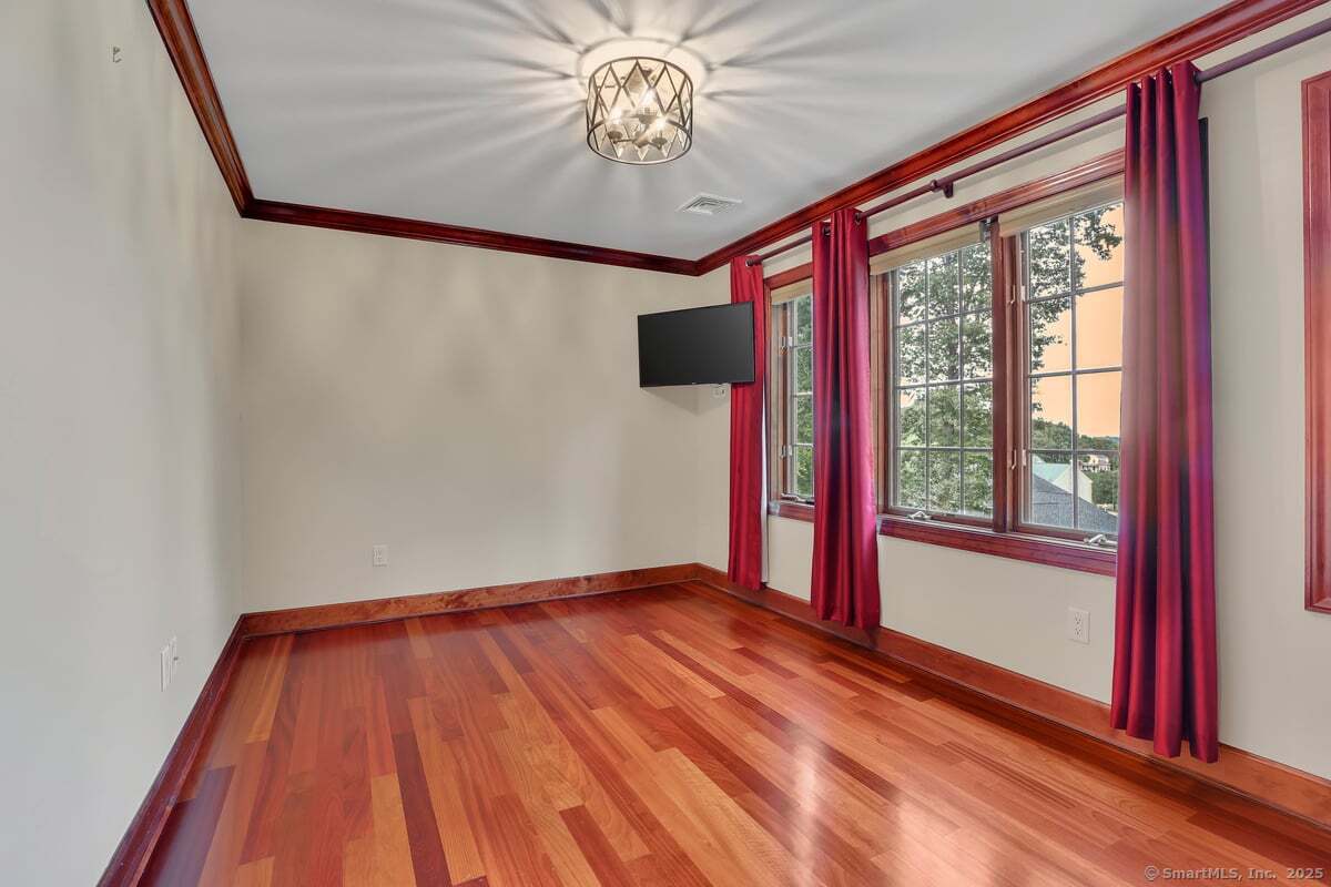 36 Sand Hill Lane Glastonbury CT 06033