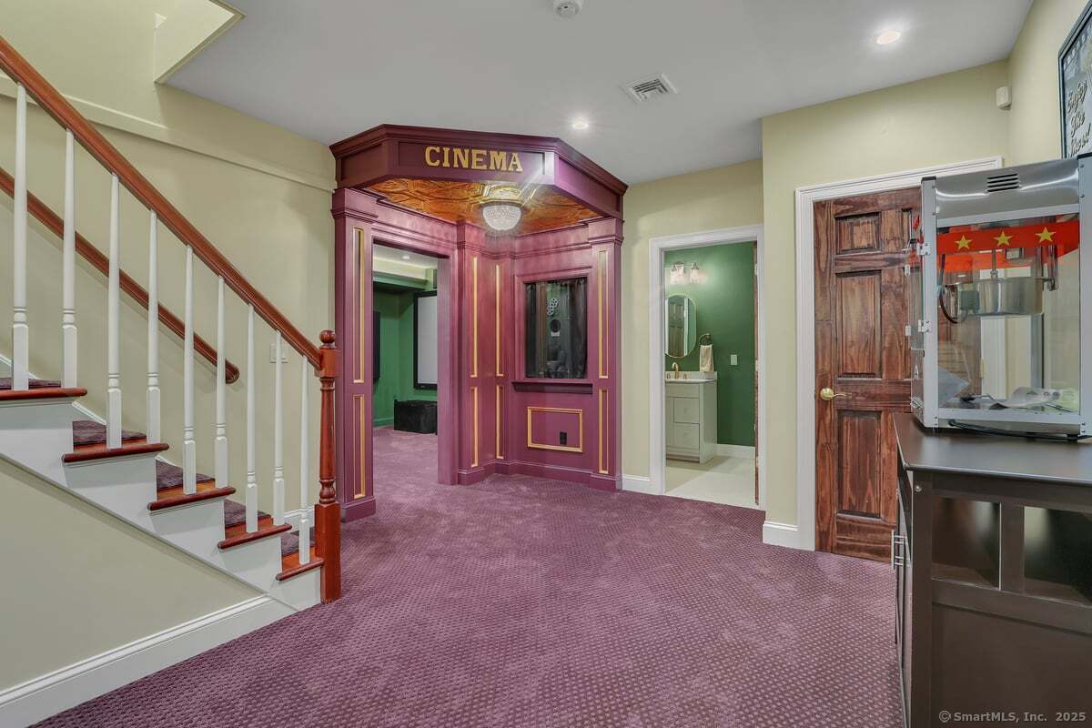 36 Sand Hill Lane Glastonbury CT 06033