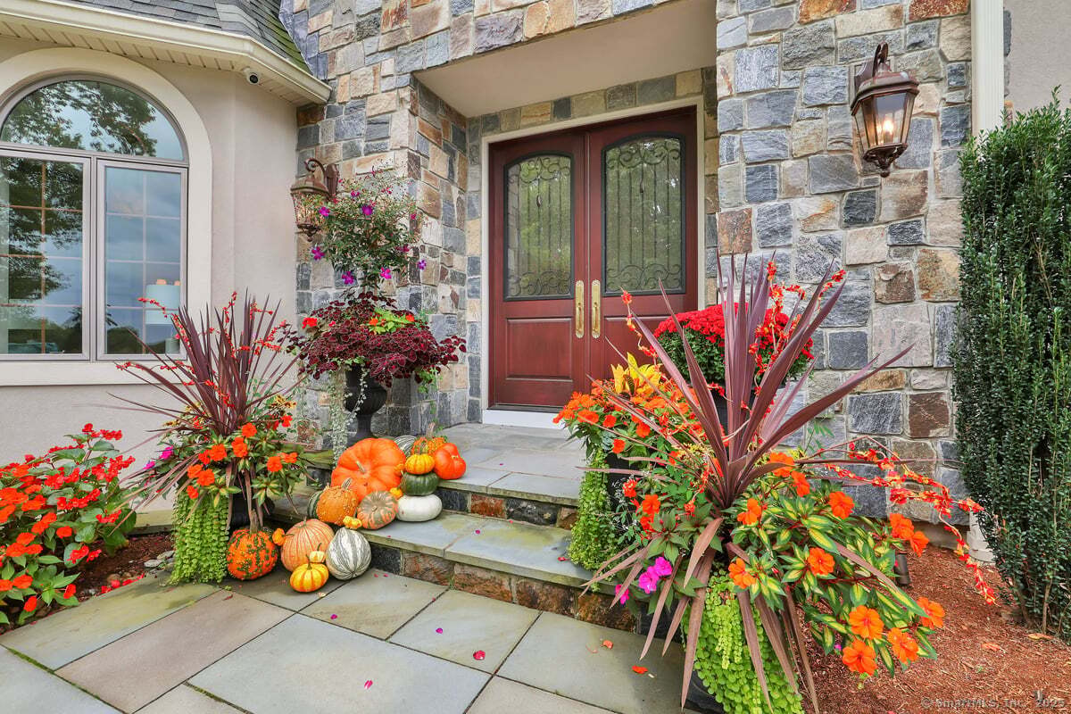 36 Sand Hill Lane Glastonbury CT 06033