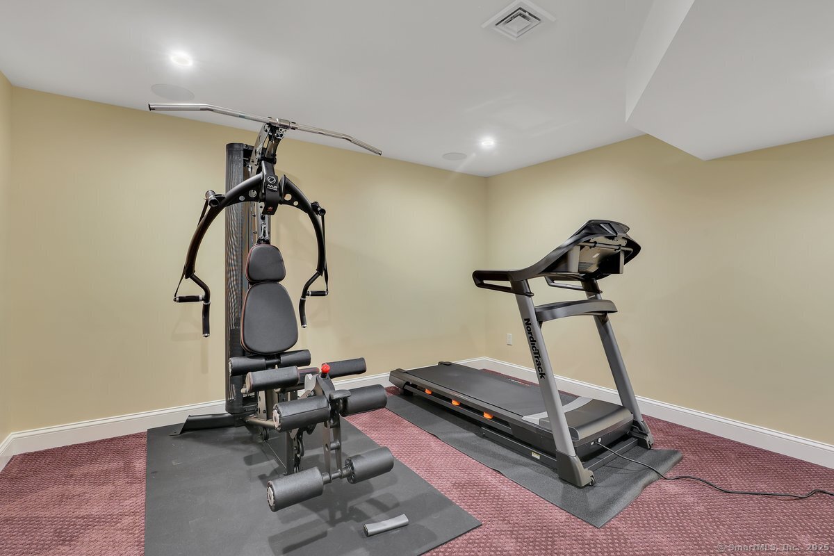 36 Sand Hill Lane Glastonbury CT 06033