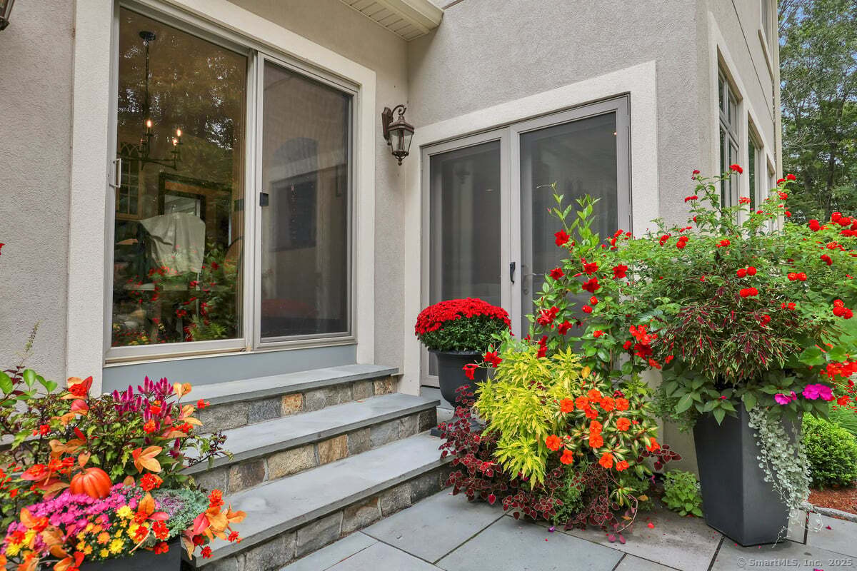 36 Sand Hill Lane Glastonbury CT 06033