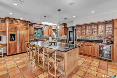 2580 North Benson Road Fairfield CT 06824