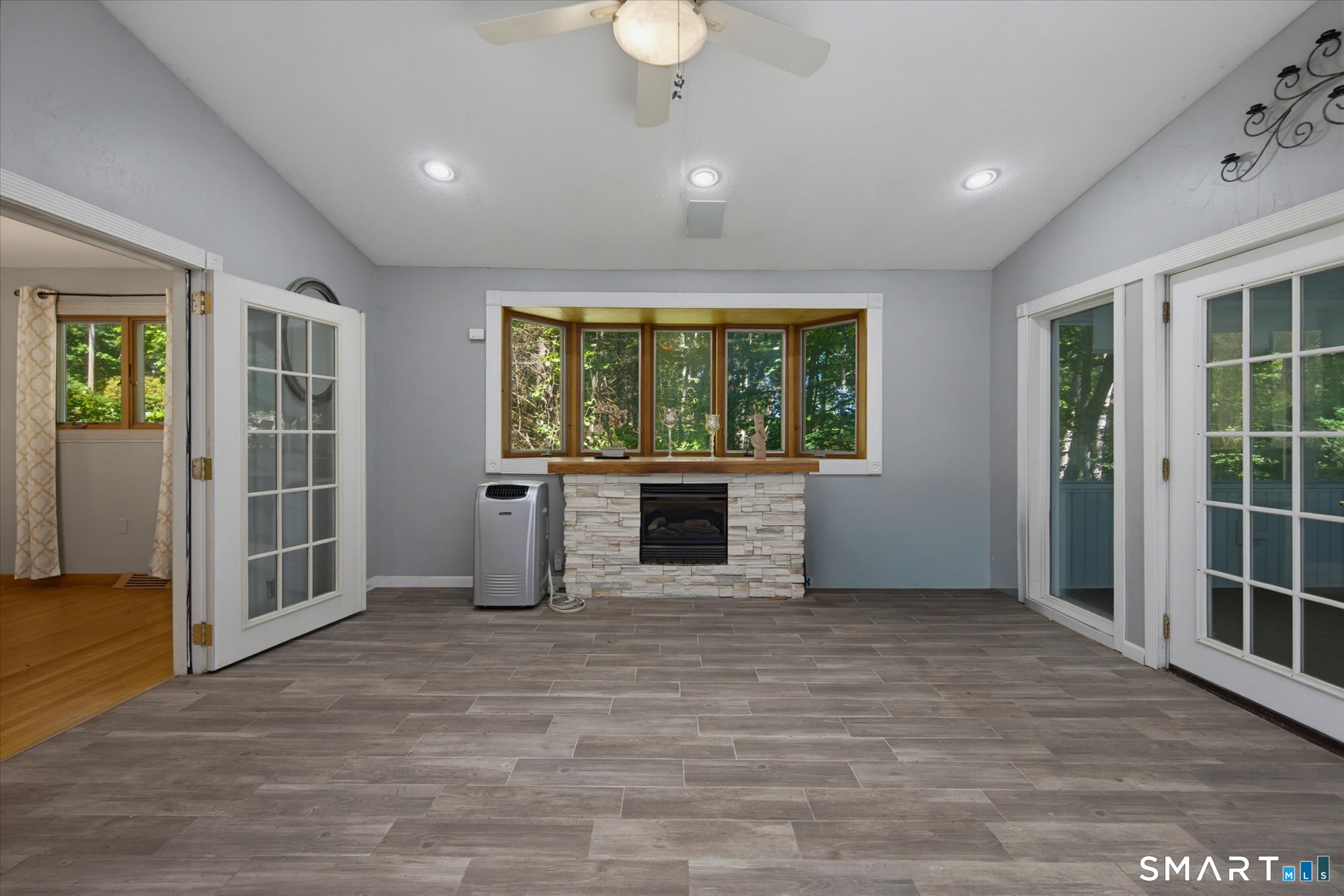 10 Glenwood Terrace Cromwell CT 06416