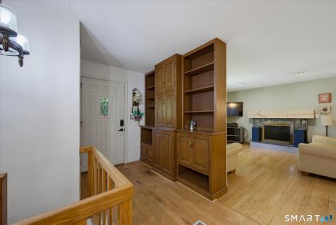 10 Glenwood Terrace Cromwell CT 06416