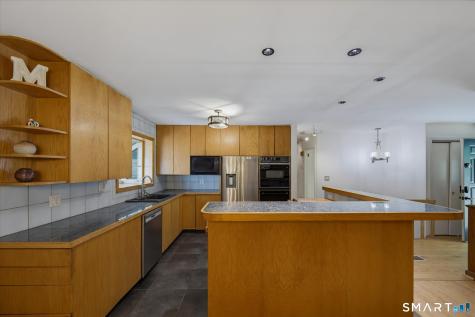 10 Glenwood Terrace Cromwell CT 06416